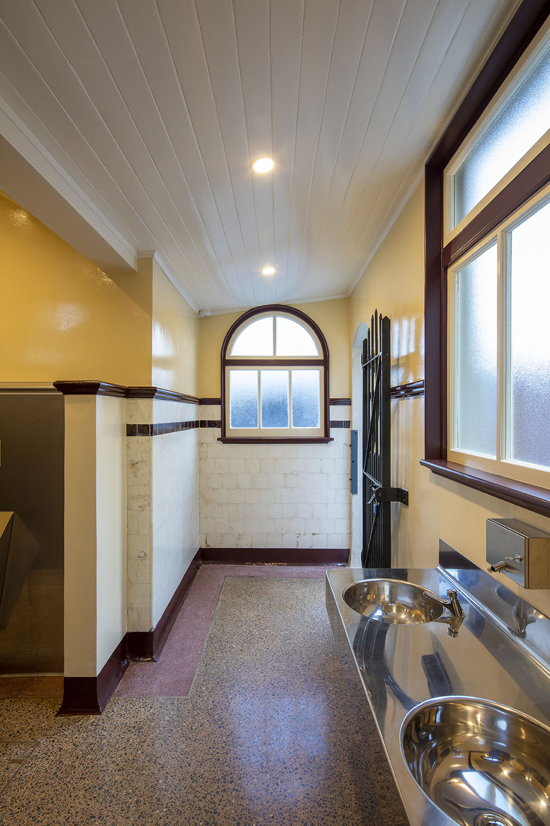 Symonds Street Public Conveniences & Shelter