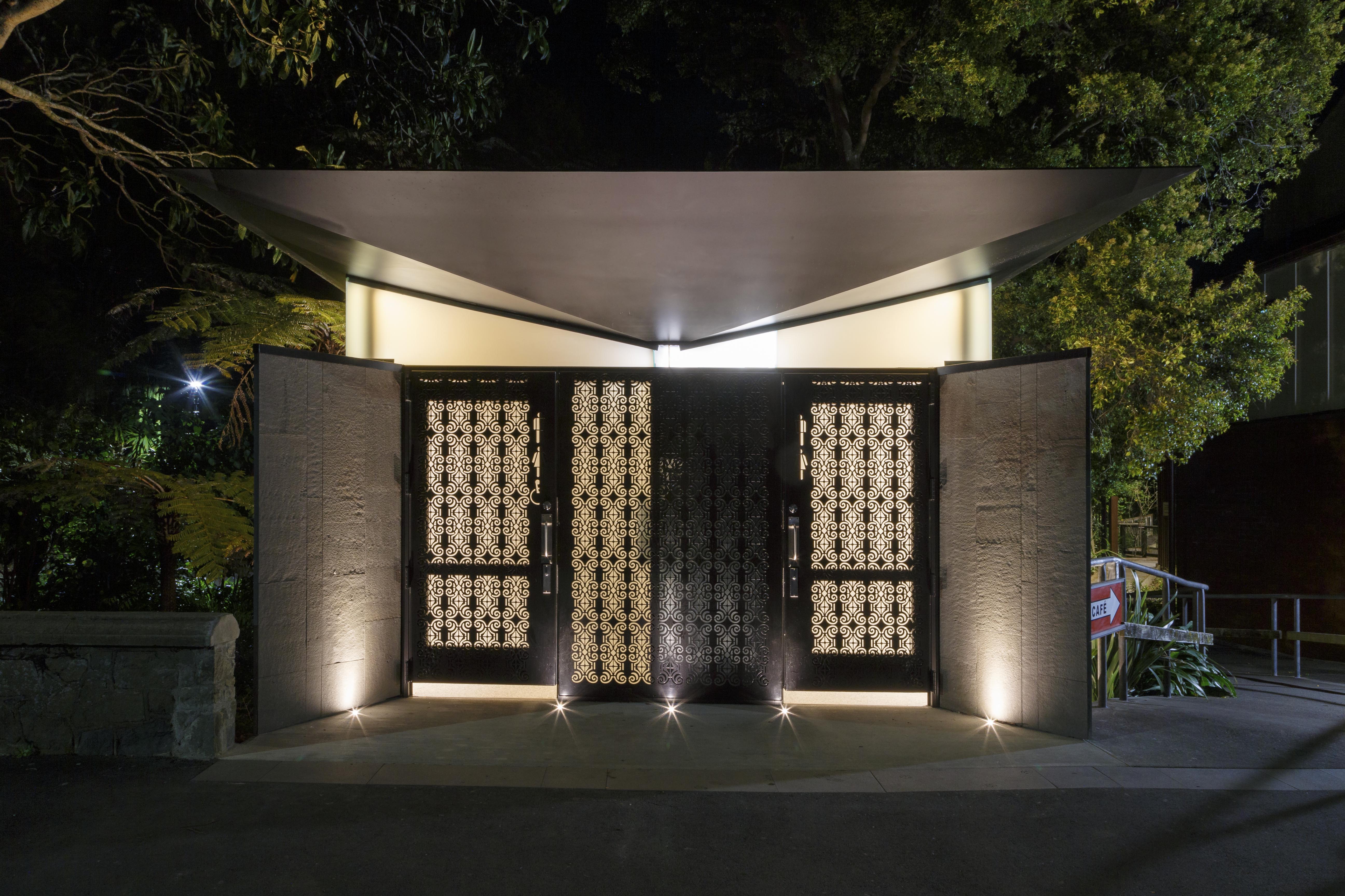 Queens Garden Toilet Block