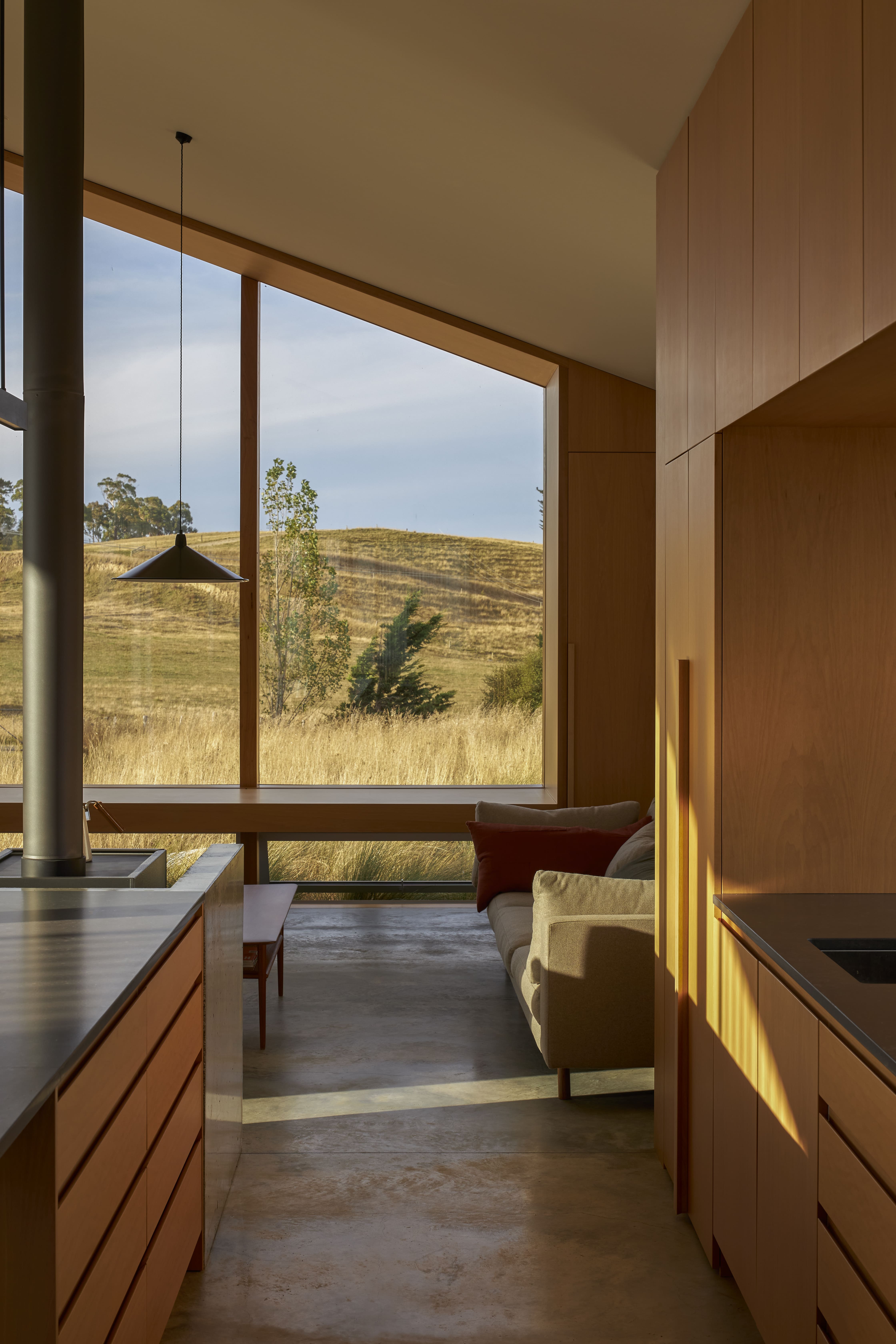 Kahutara House_Kitchen Living_Simon Wilson.jpg