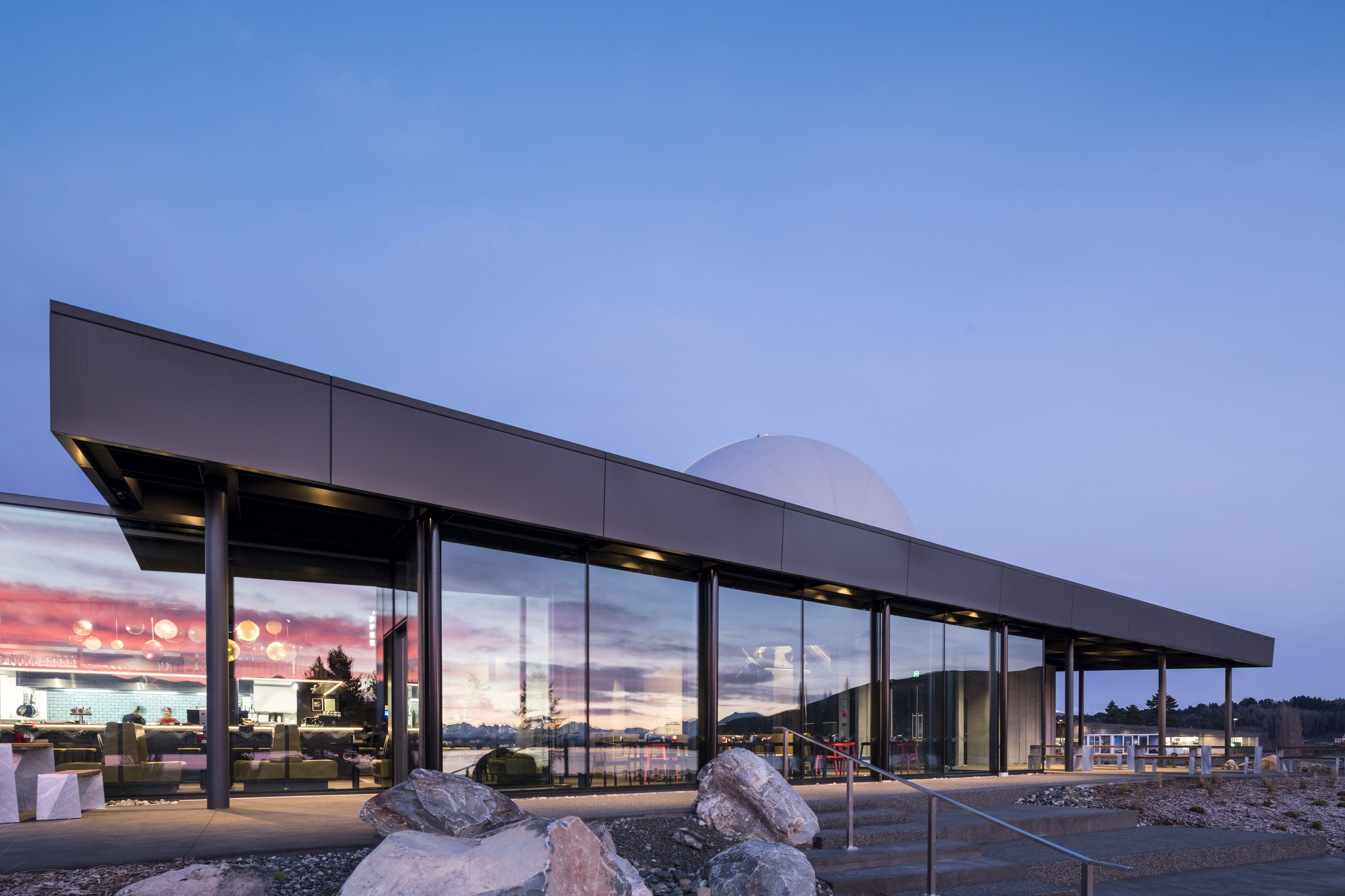 Dark Sky Project_View of North Elevation at Dusk_9 of 10