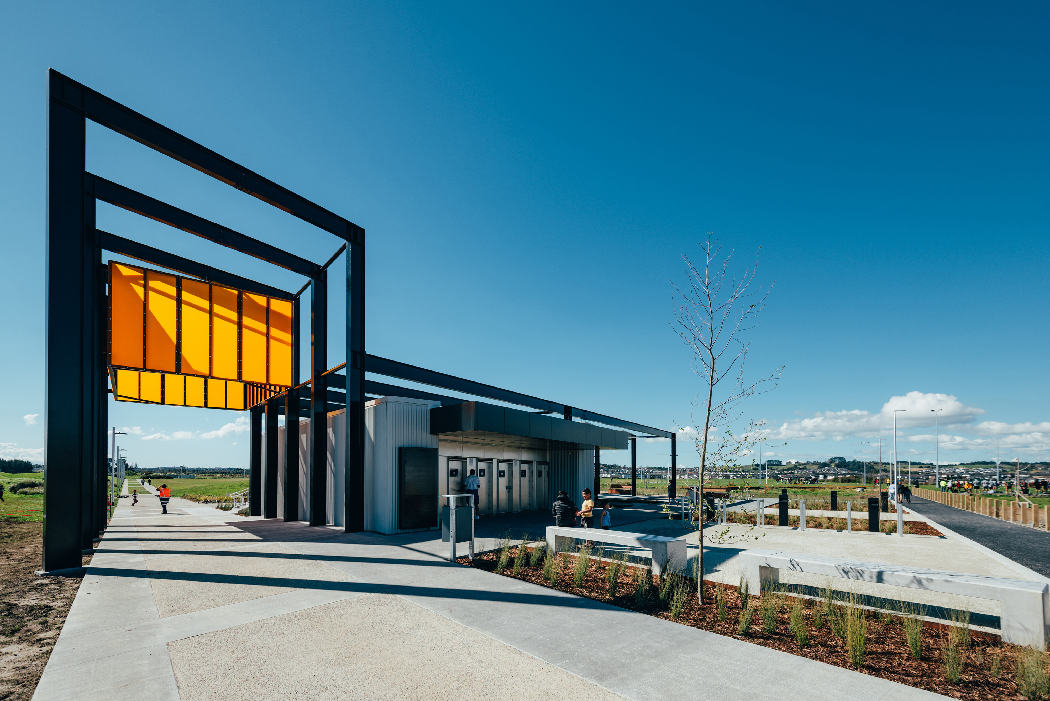 Barry Curtis Park Sports Pavilion & Plaza