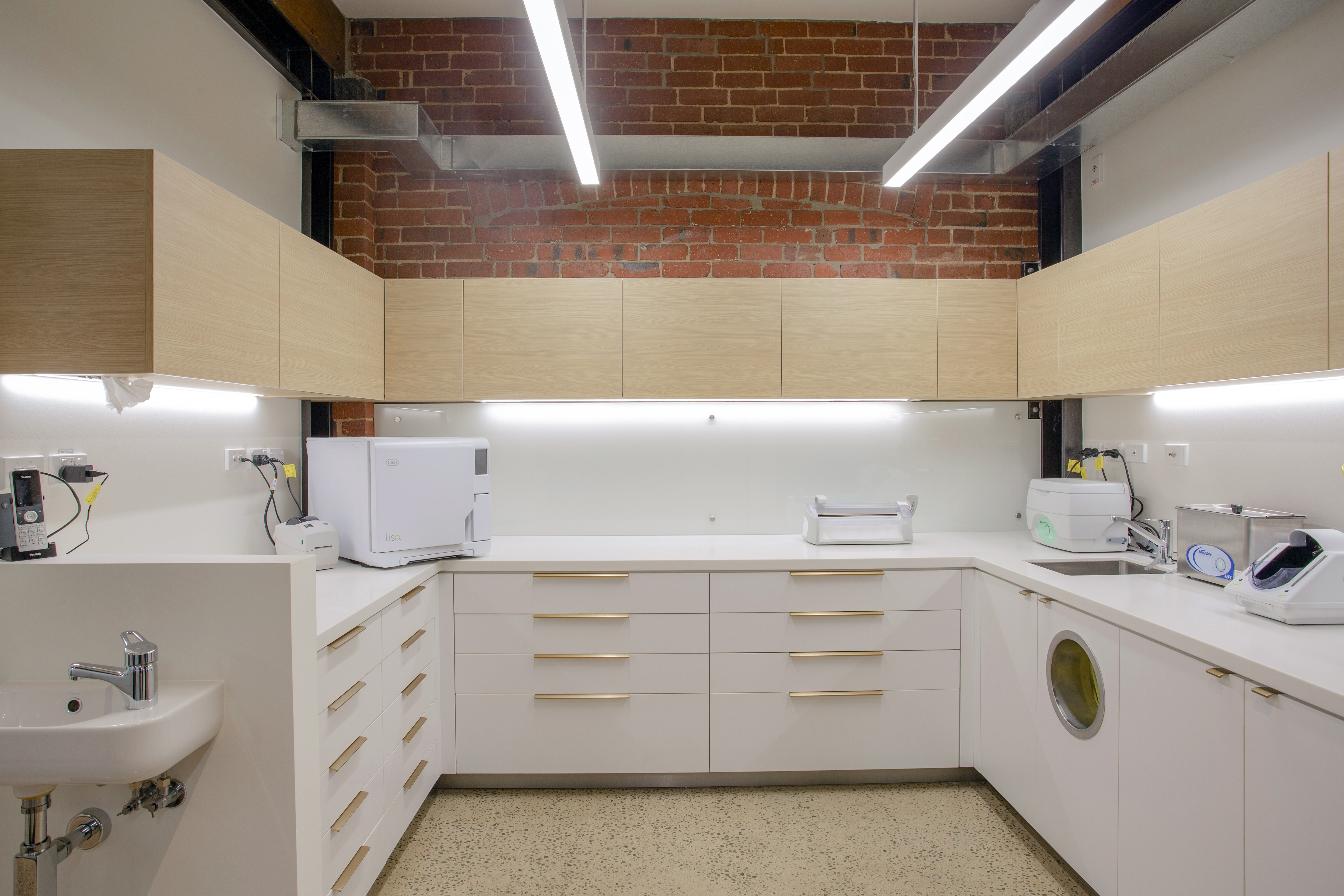 Dunbar Dental Fitout_sterilisation room_3 of 6