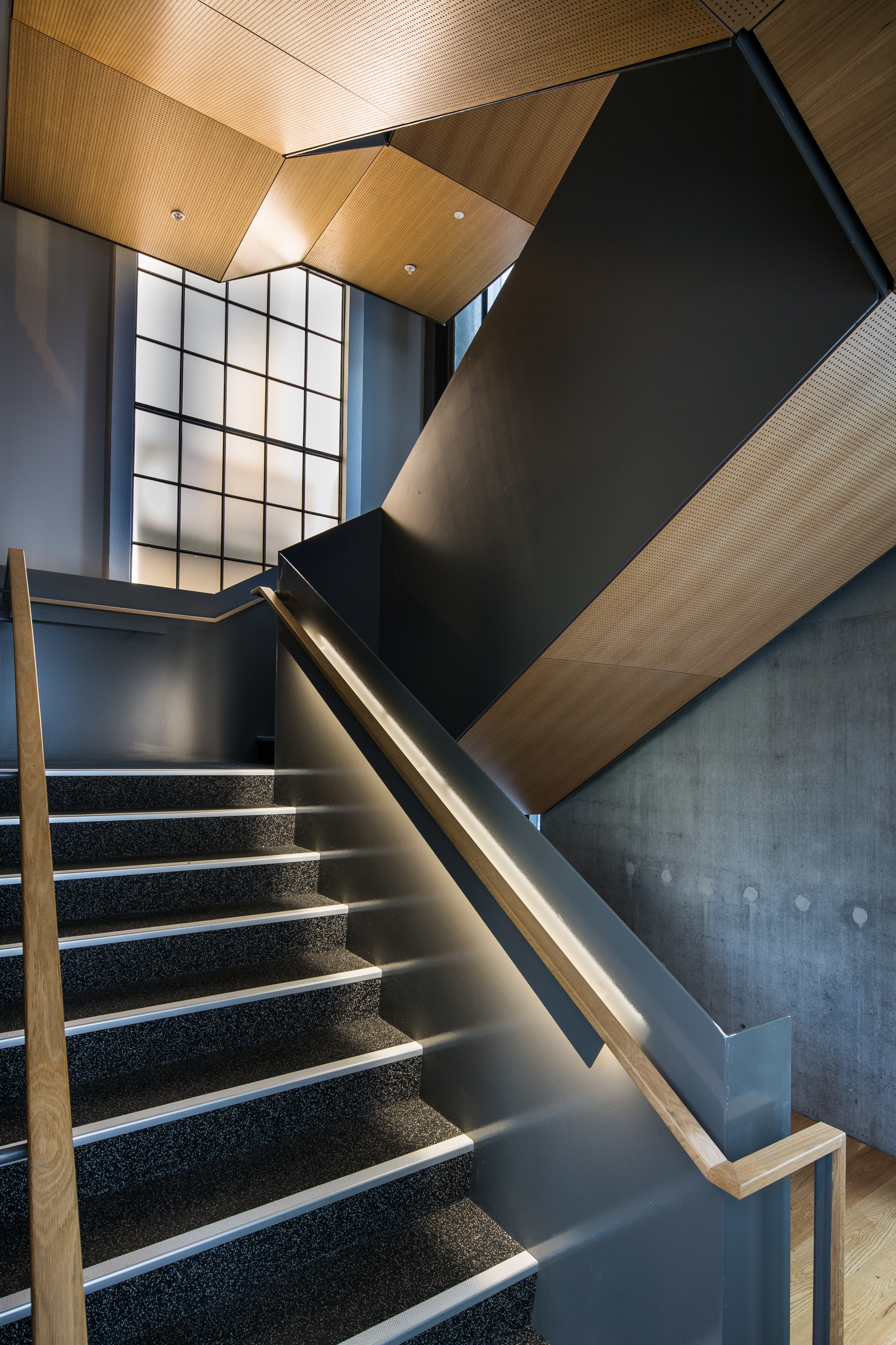 hcc-refurbishment-stair-10of10