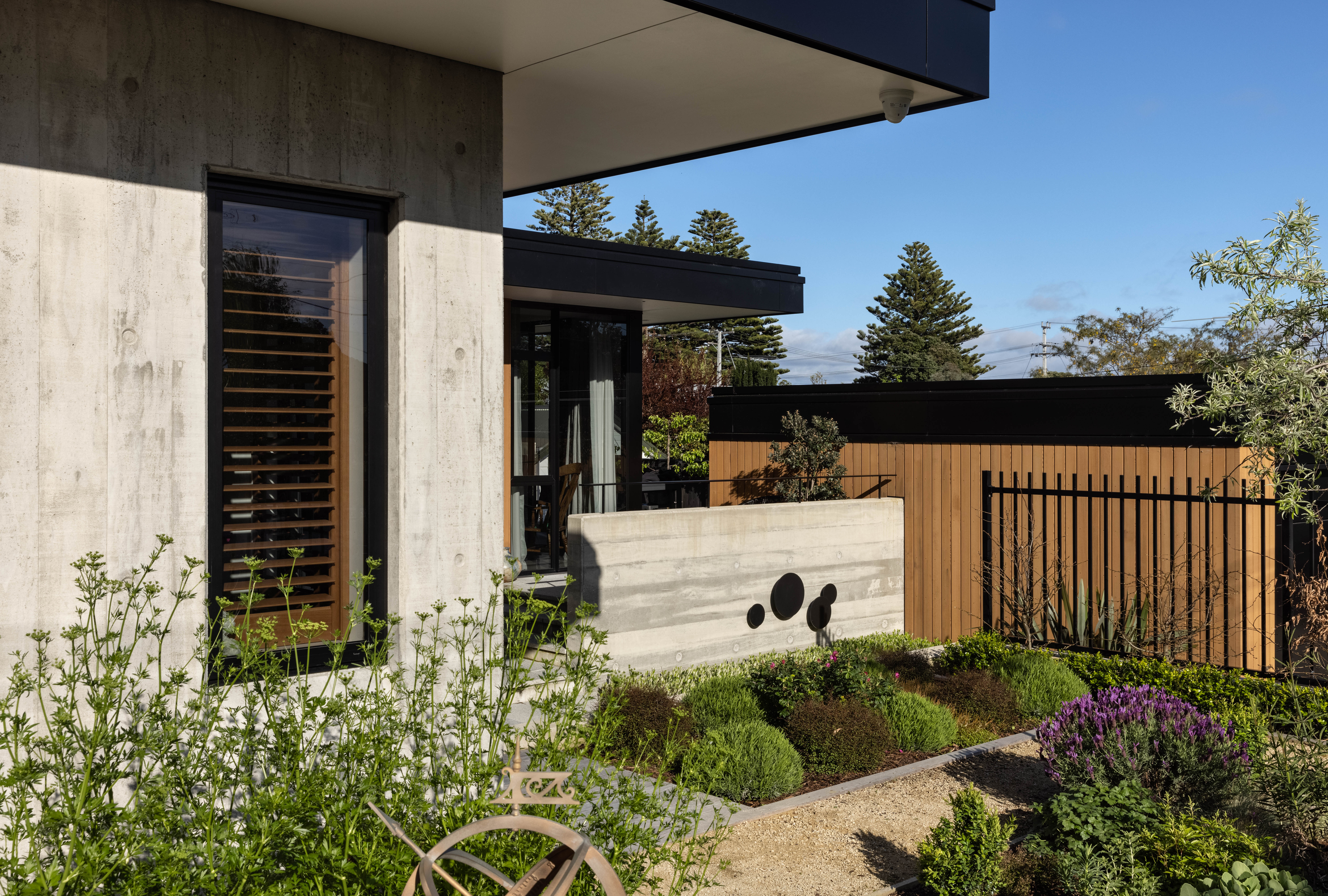 Matipo House_Terrace Gardens_Simon Devitt 09.jpg