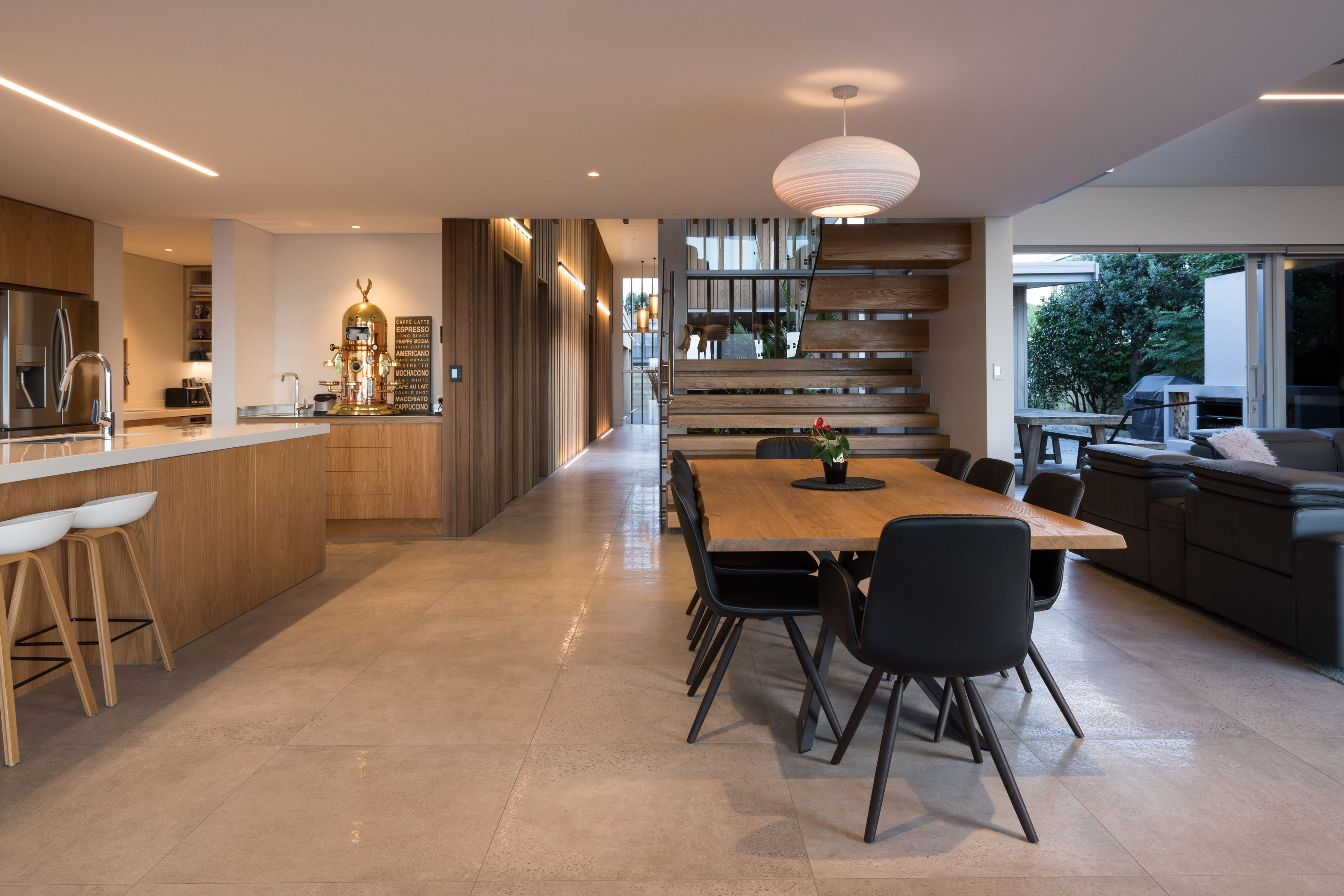 Appleford Residence_Kitchen and Dining_5 of 10