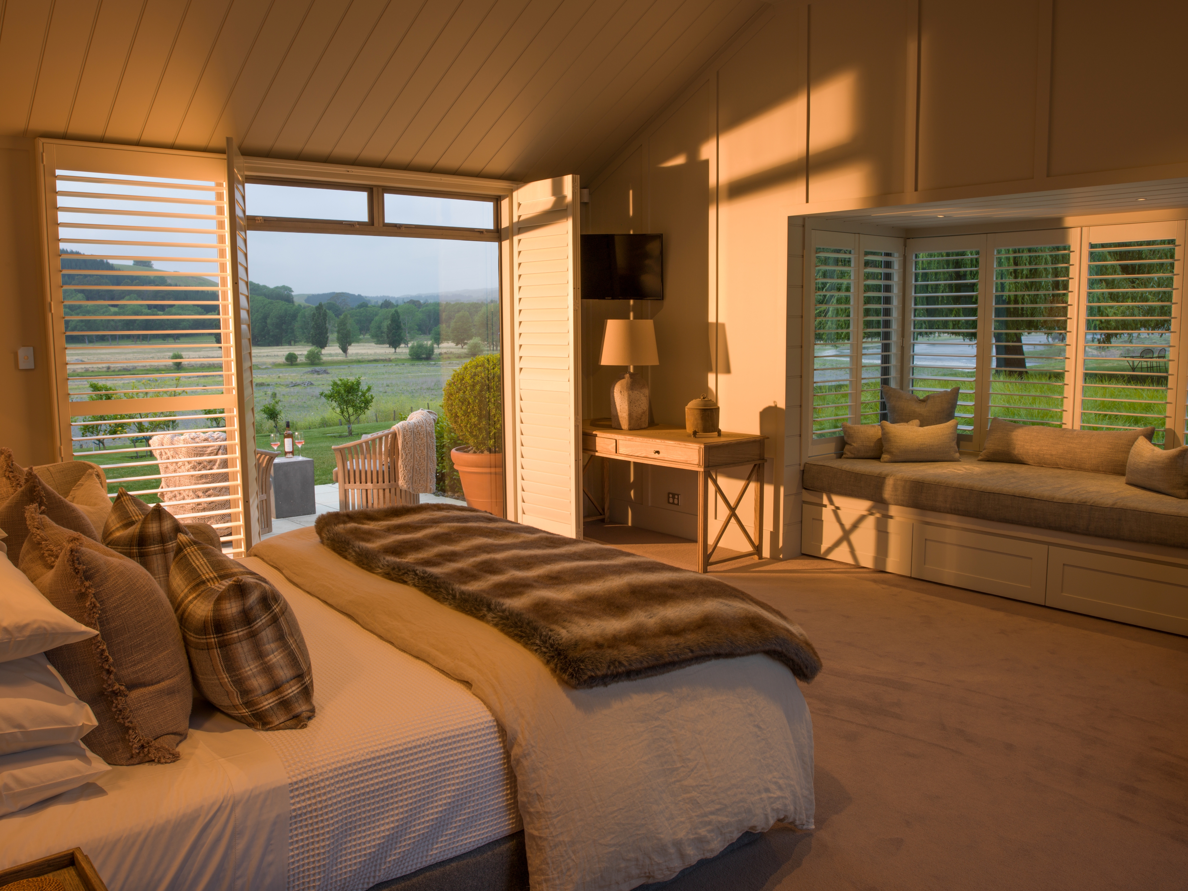 Craggy_Bedroom_9 of 10.jpg