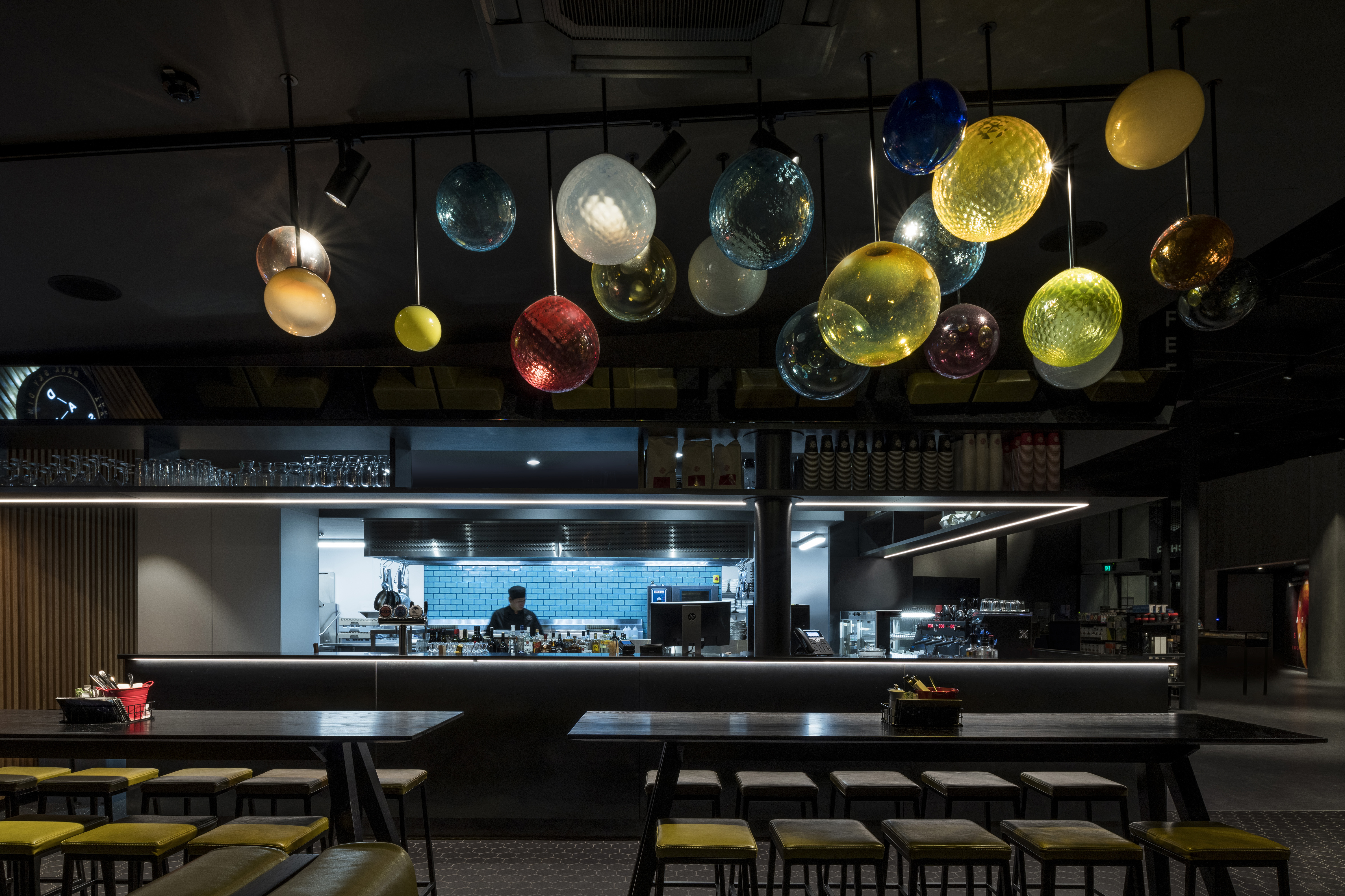 Dark Sky Project_Kitchen & Bar_5 of 10