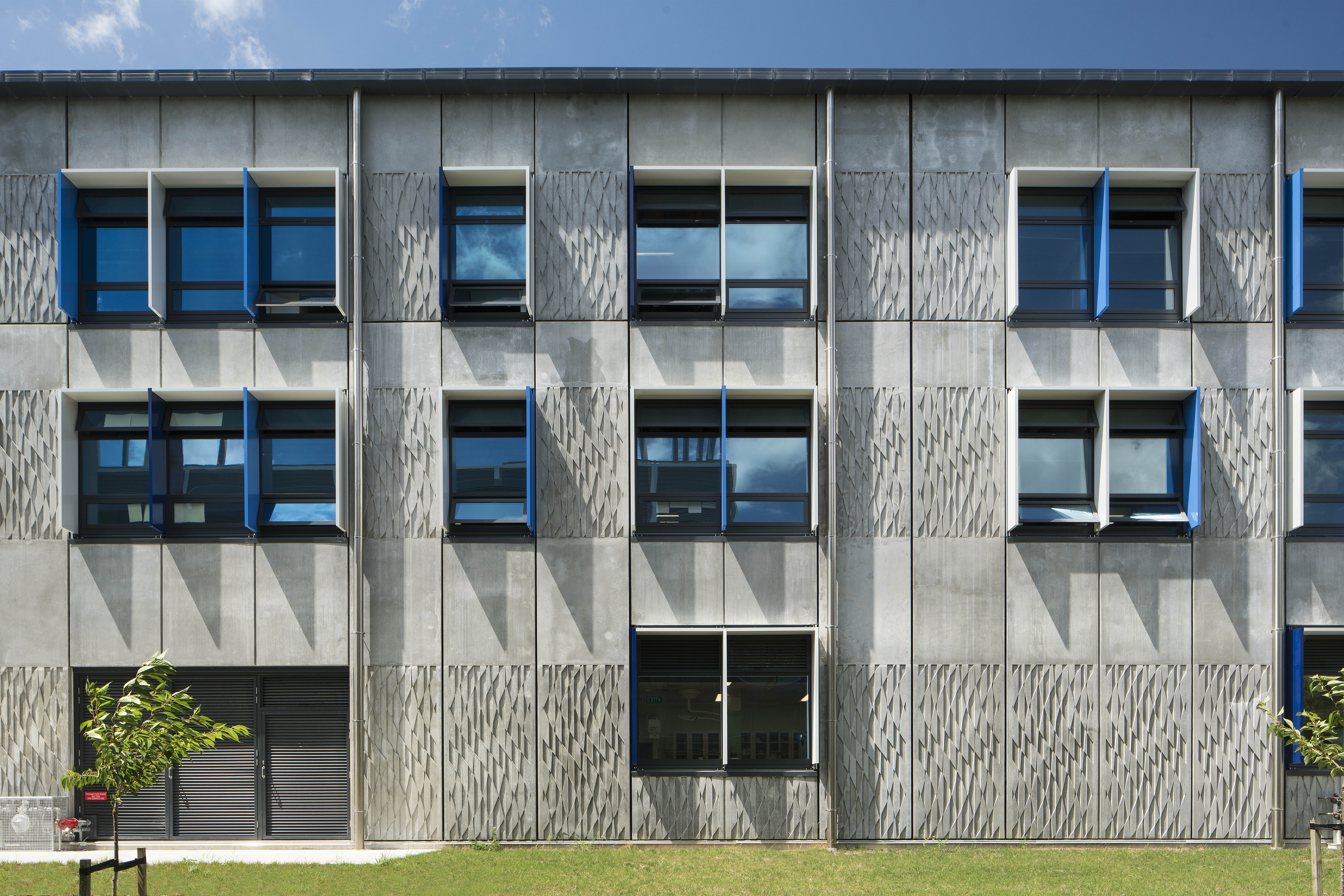 Wildbase Hospital and Administration Building