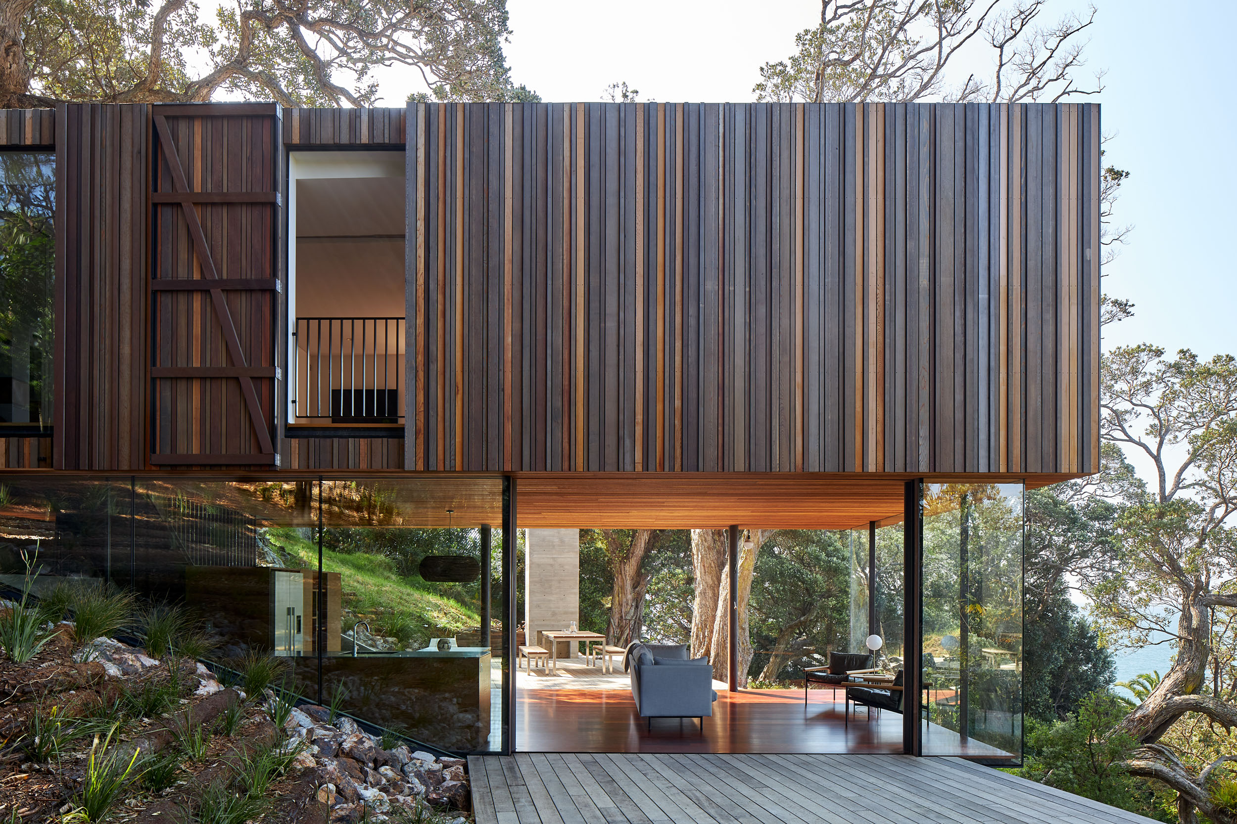 Mawhitipana Beach House