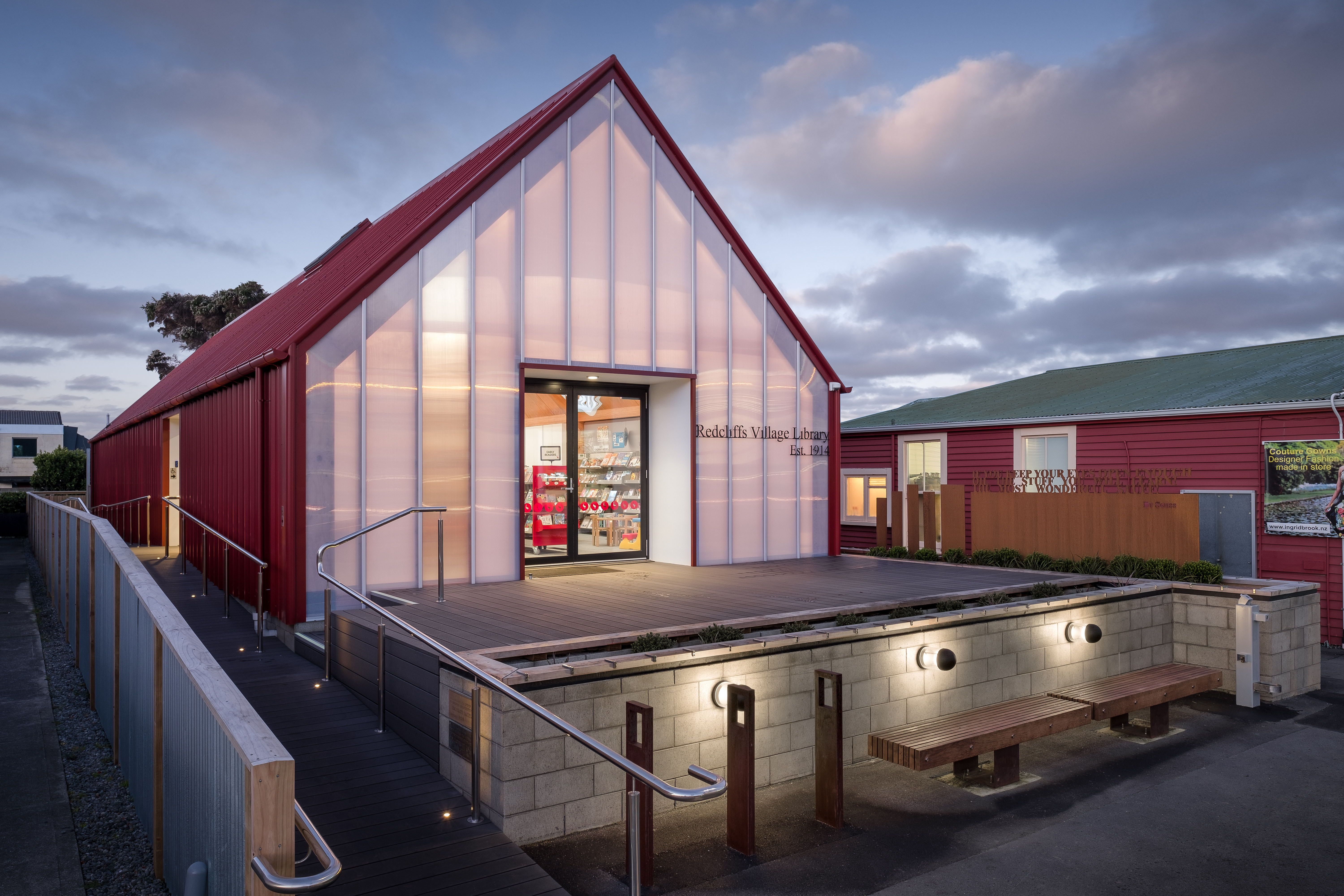 Redcliffs Village Library