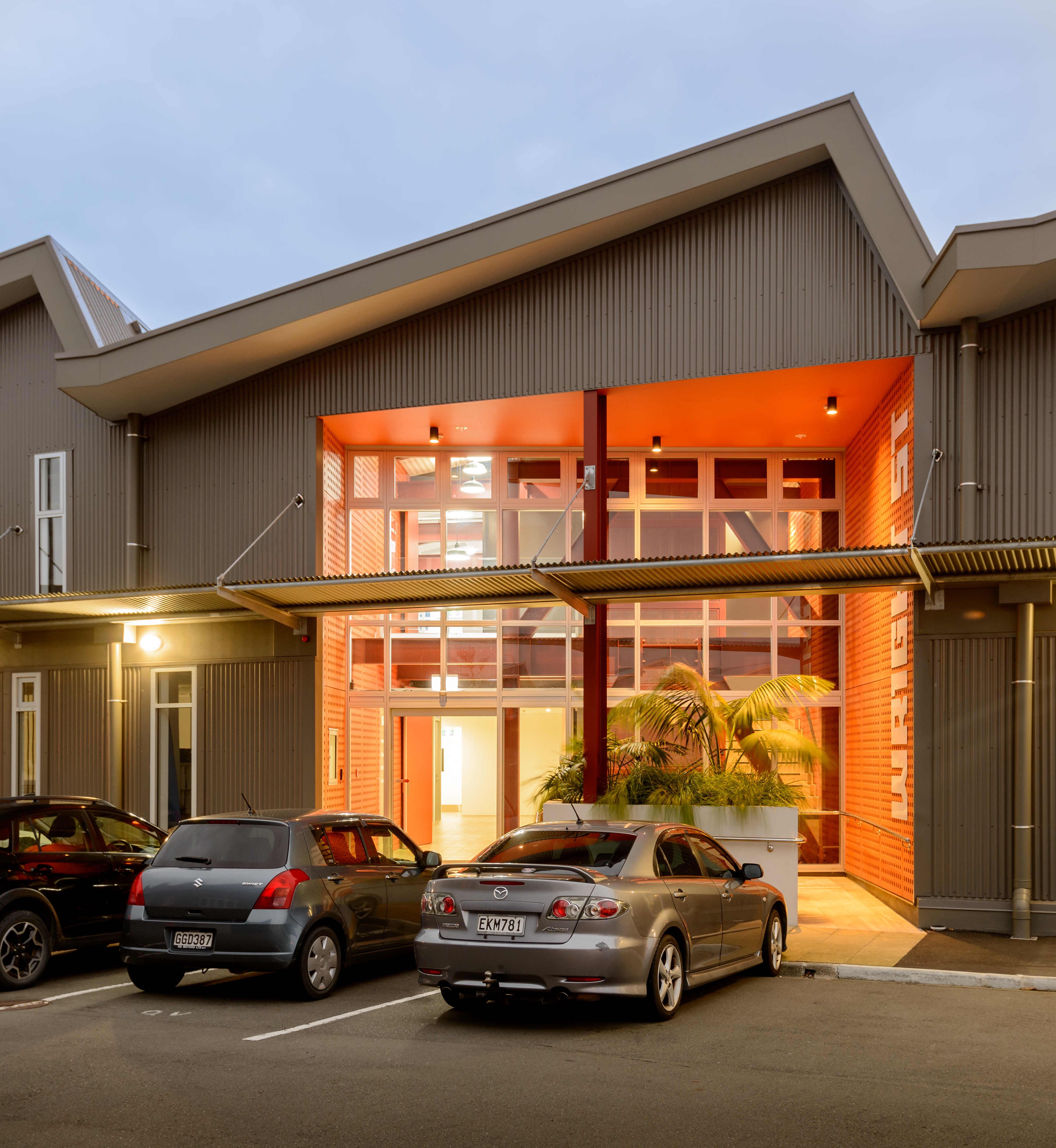 1-wright-street-main-entry-2-of-9