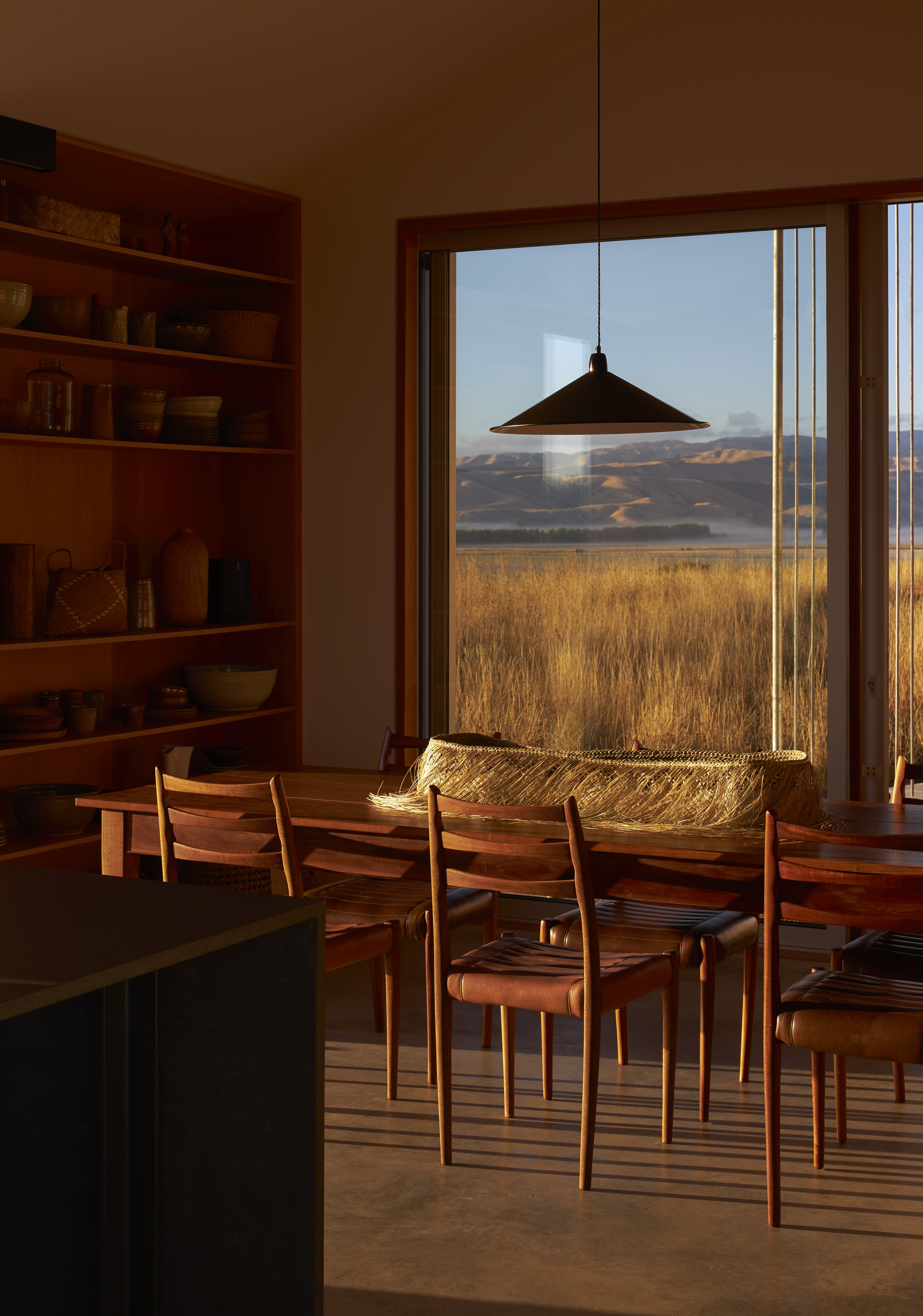 Kahutara House_Dining_Simon Wilson.jpg