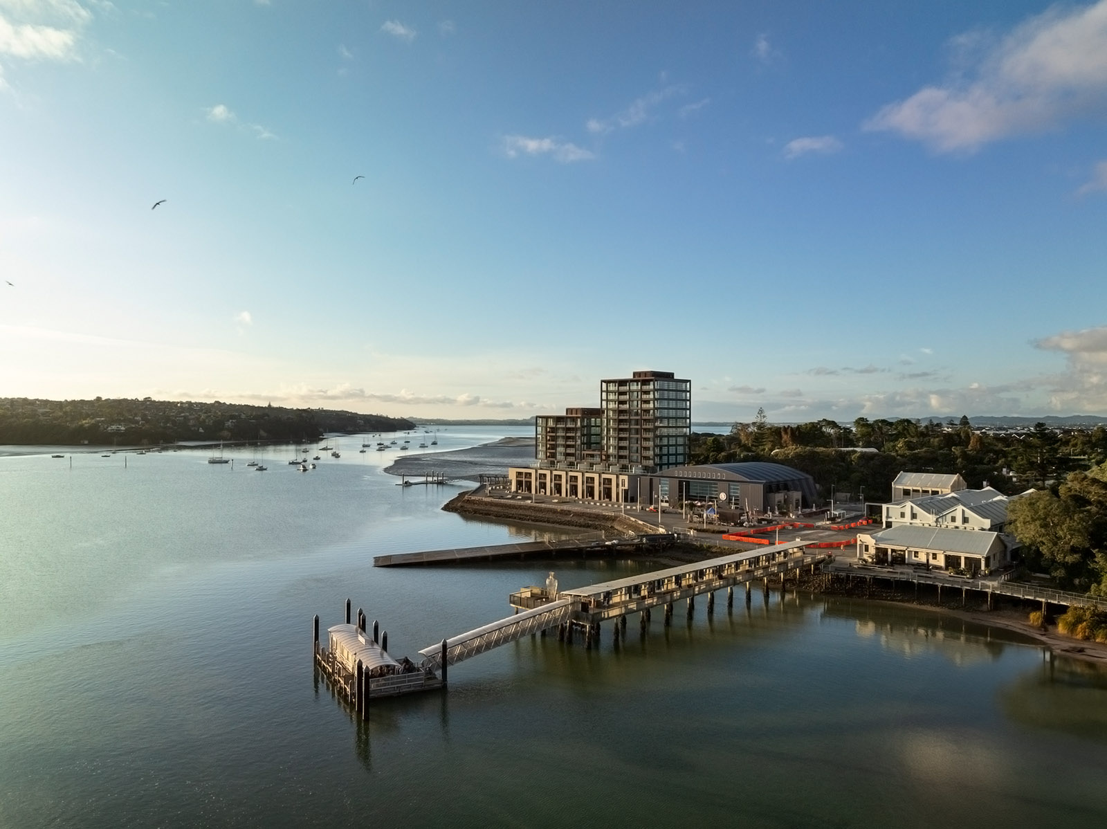 Catalina Bay Apartments