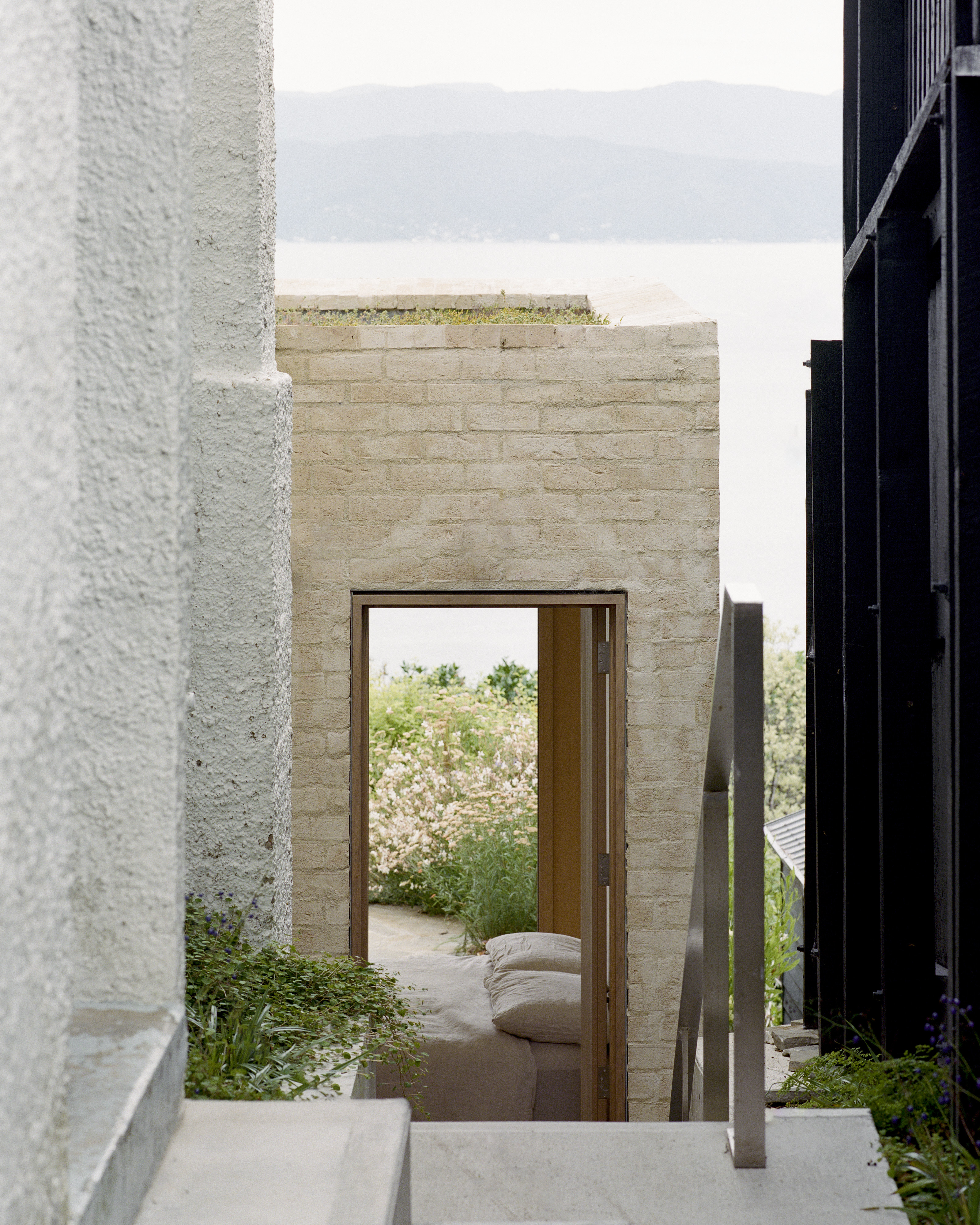 Upper Watt Residence