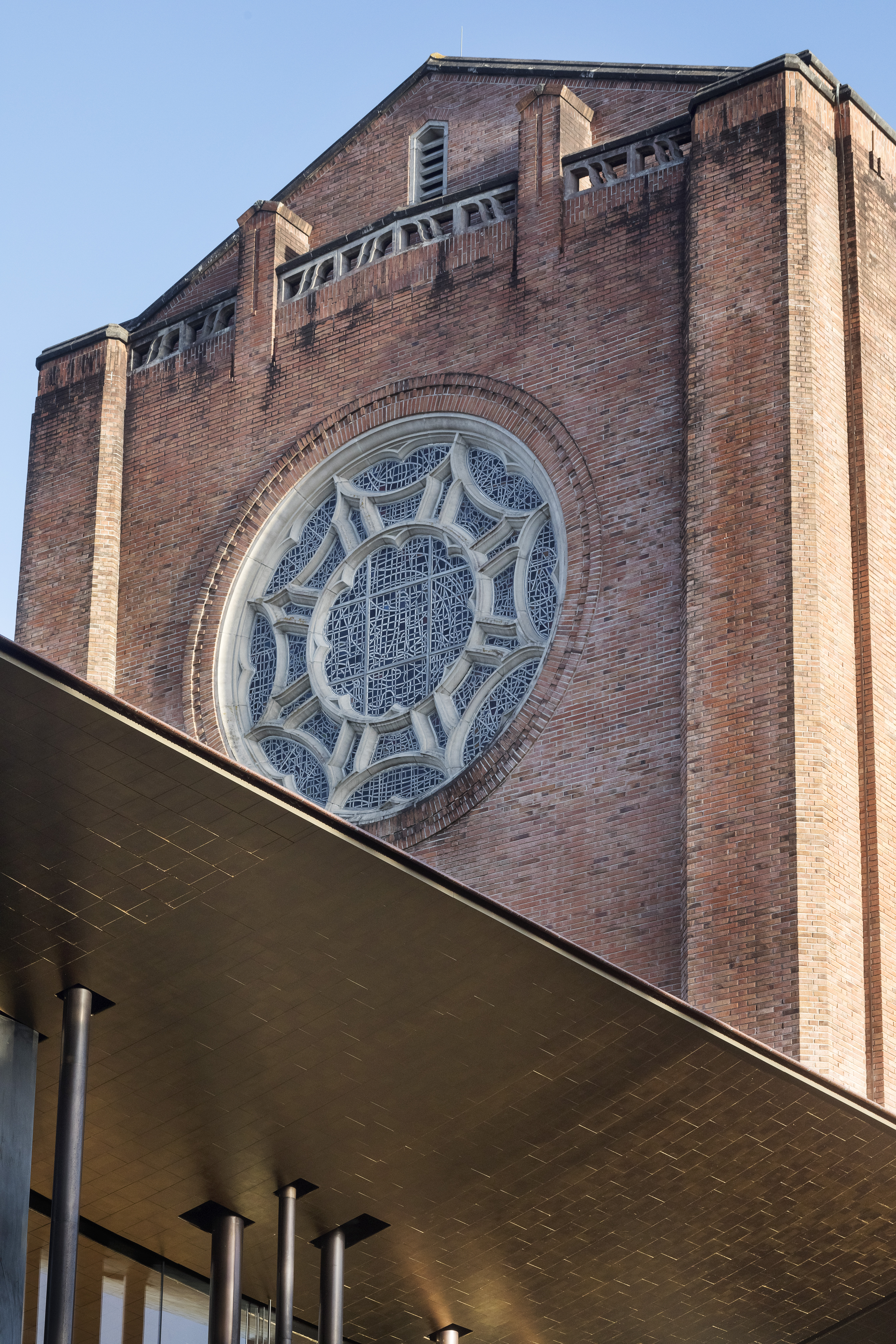 Bishop Selwyn Chapel_Gold Ceiling and Cathedral_9 of 9.jpg