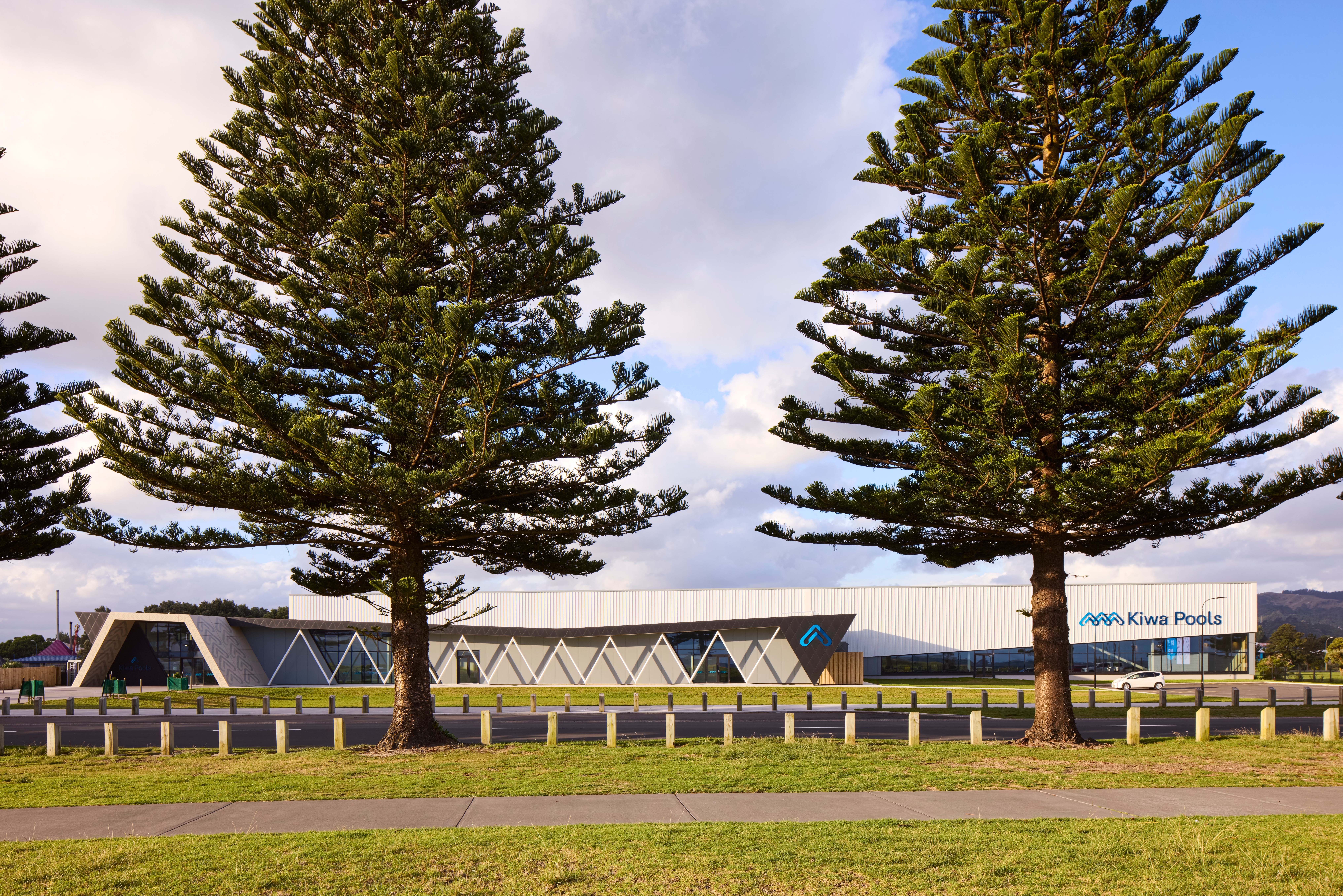 Kiwa Pools