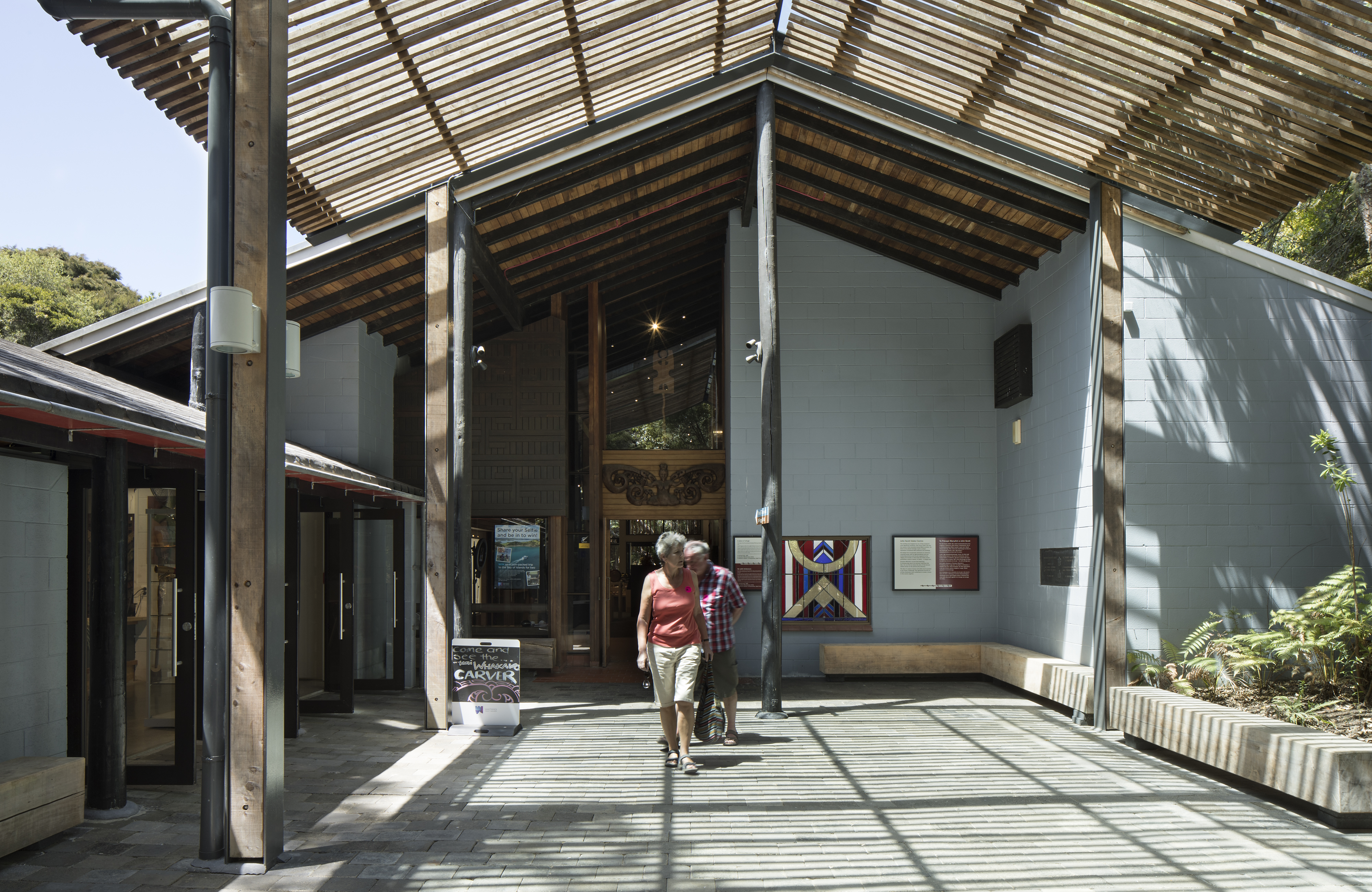 waitangi-visitors-centre-entrance-3-of-8