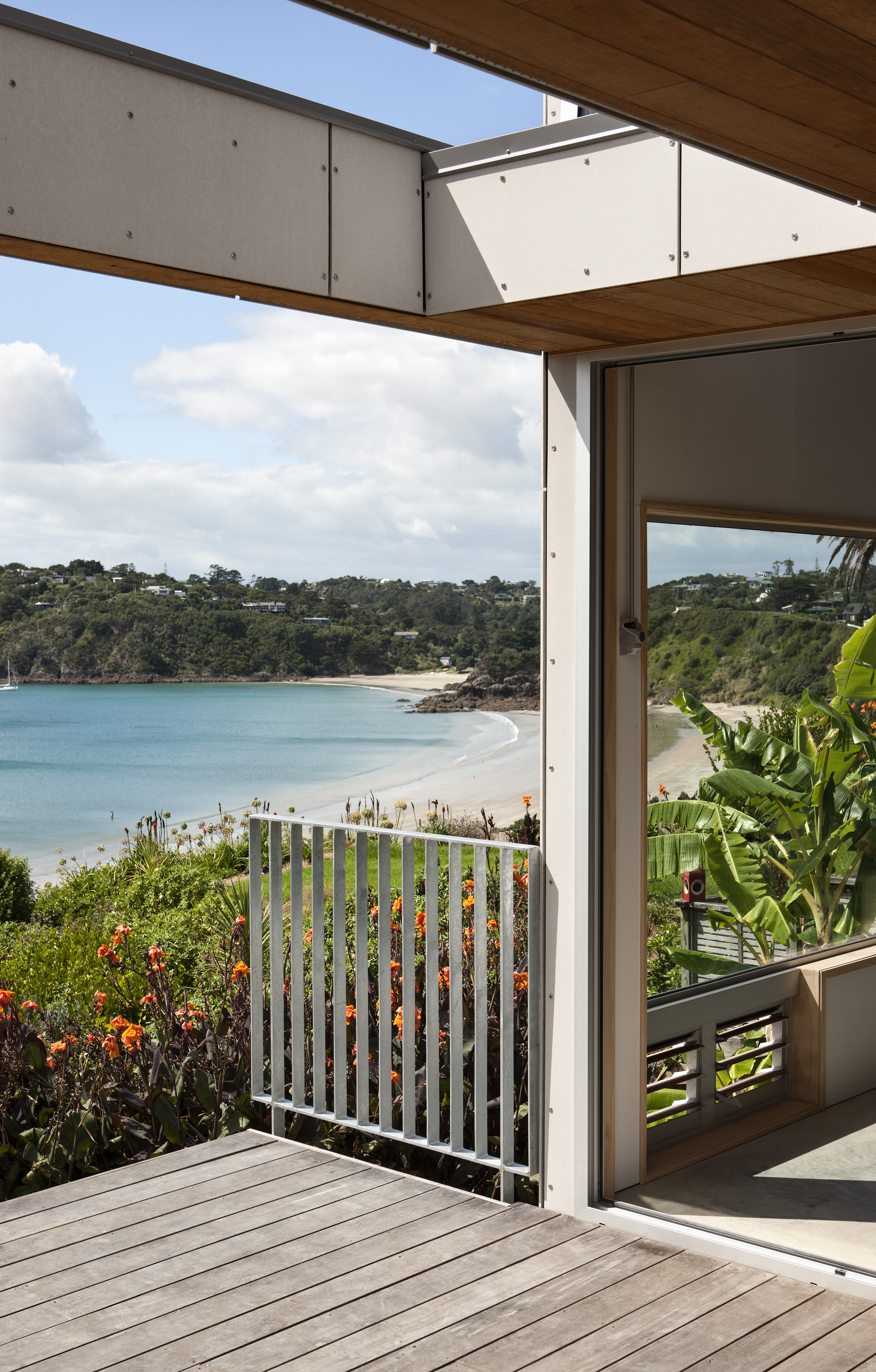 oneroa-house-beach-view-8-of-9.jpg