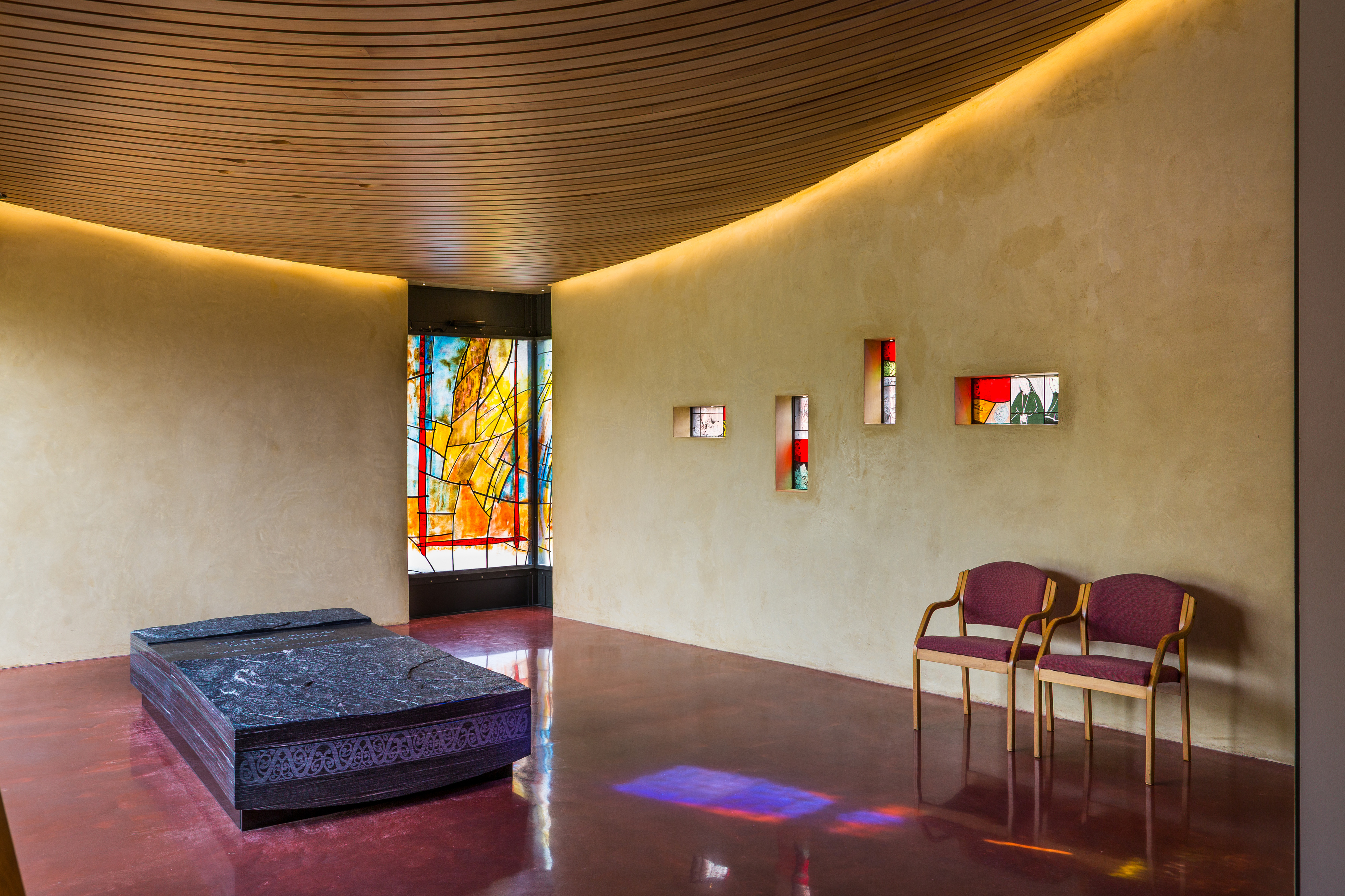 Chapel For Mother Aubert_Interior view_6 of 10