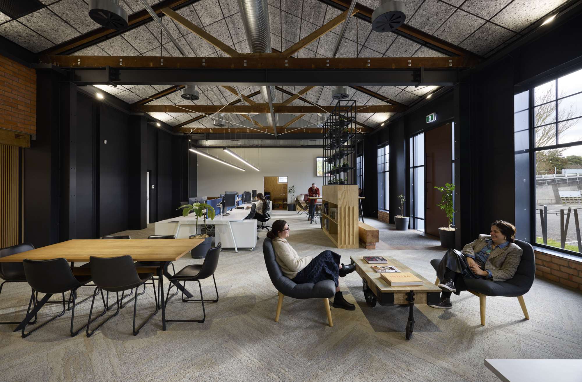 CO0B2472STQ3F6L_APG_Offices_Interior_Myrtle_St_side_Amanda_Aitken_Photography_3.jpg
