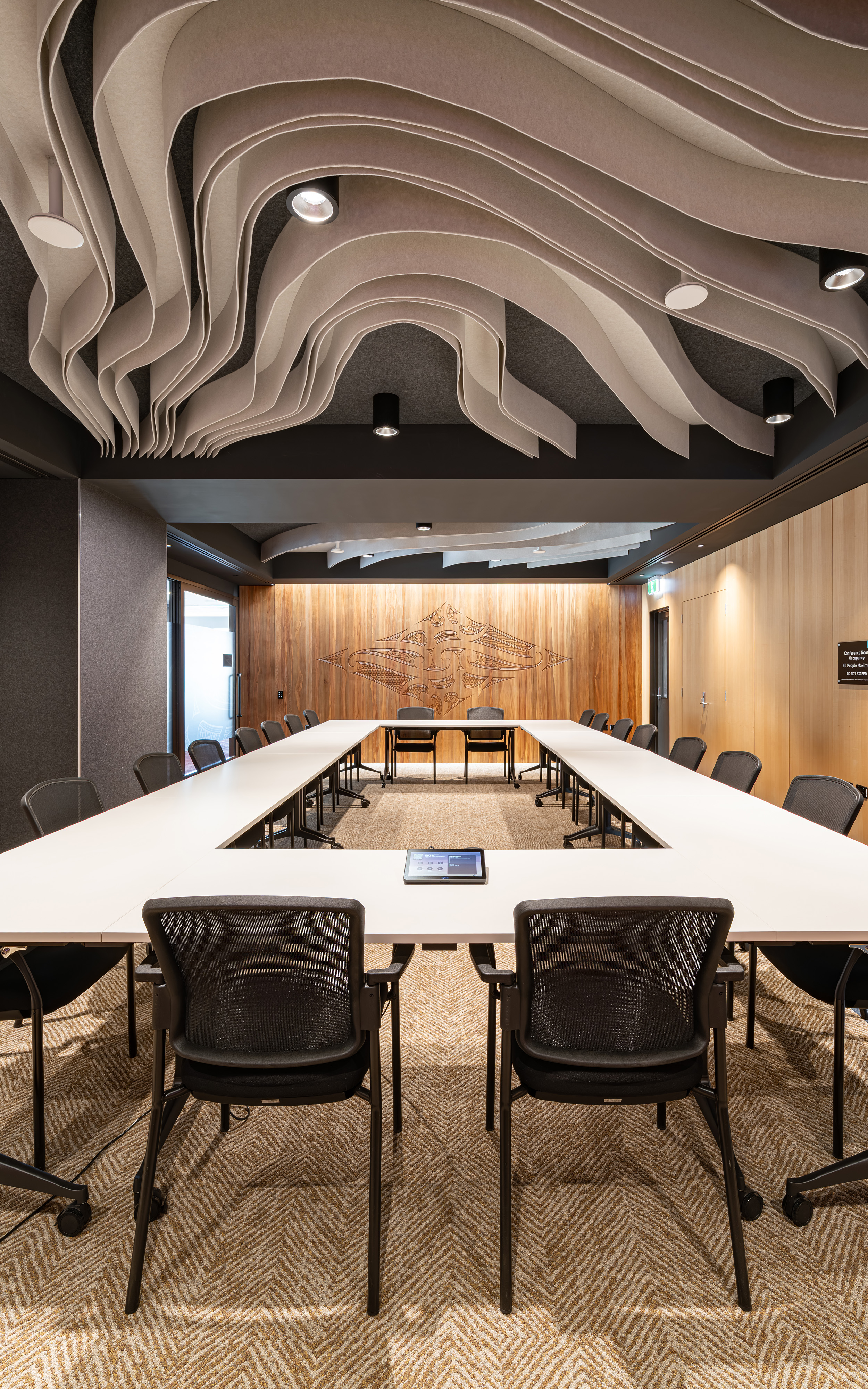 VXLJT2WHL55CU69_DCC_Executive_Leadership_Level_Conference_Room_Swirling_Smoke_Ceiling_Nick_Beadle_2.jpg