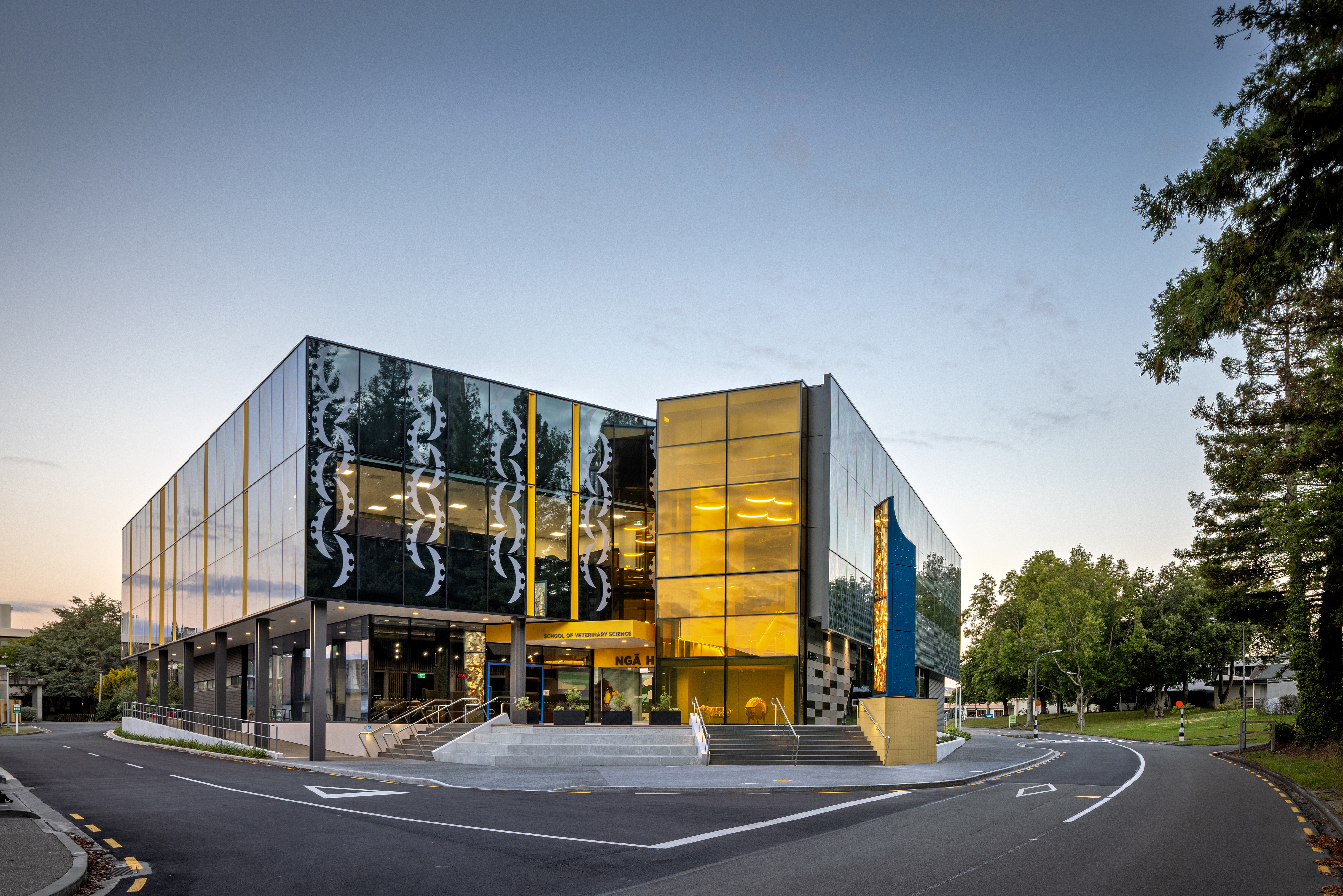 IPUXF3VA2BJP7QS_Ngā_Huia_Massey_University_School_of_Veterinary_Science_Paul_McCredie_2.jpg