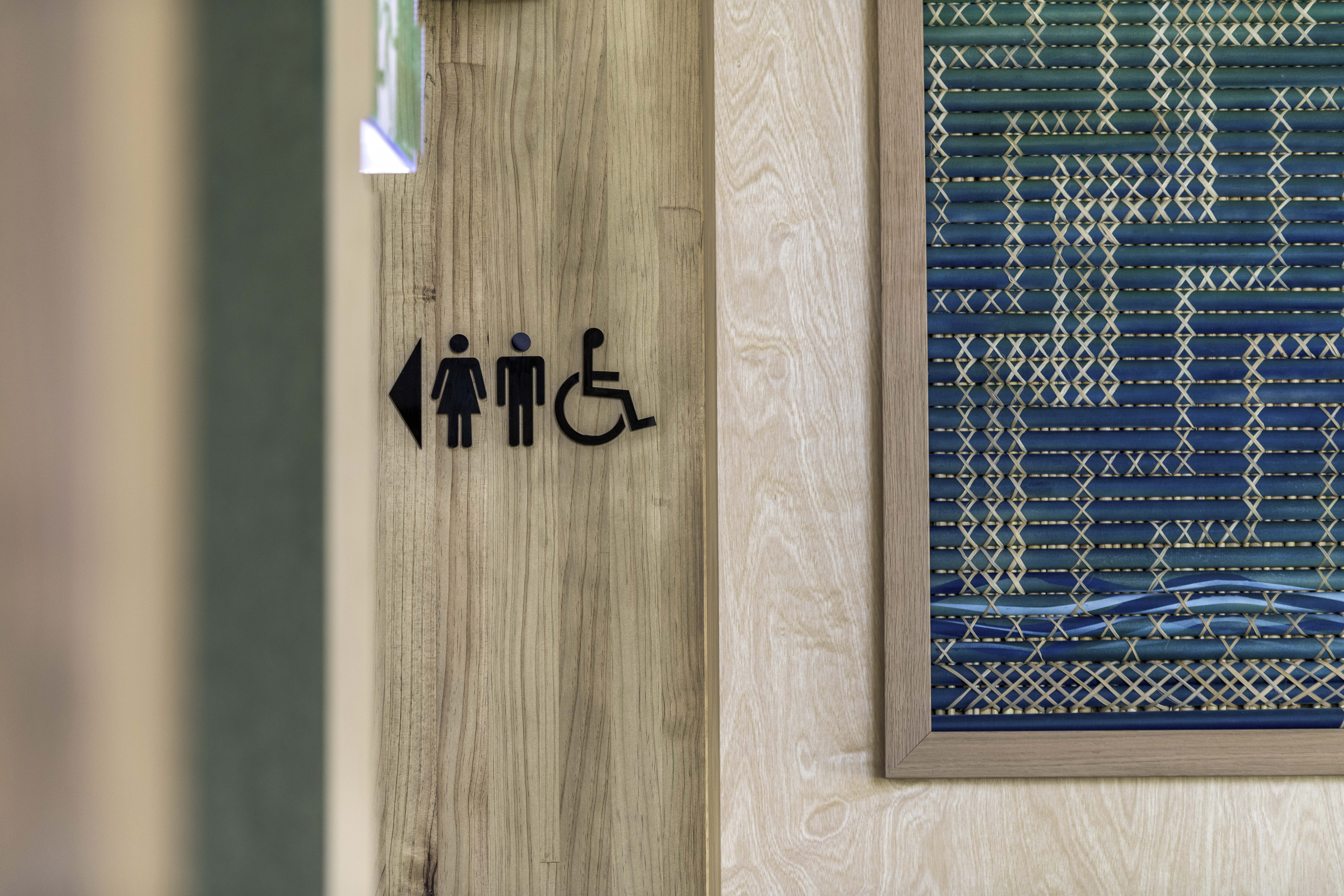8NCUQ7XK7XK03QP_Te_ao_Marama_Rangiora_High_School_Wall_Detail_Anthony_Turnham_9.jpg
