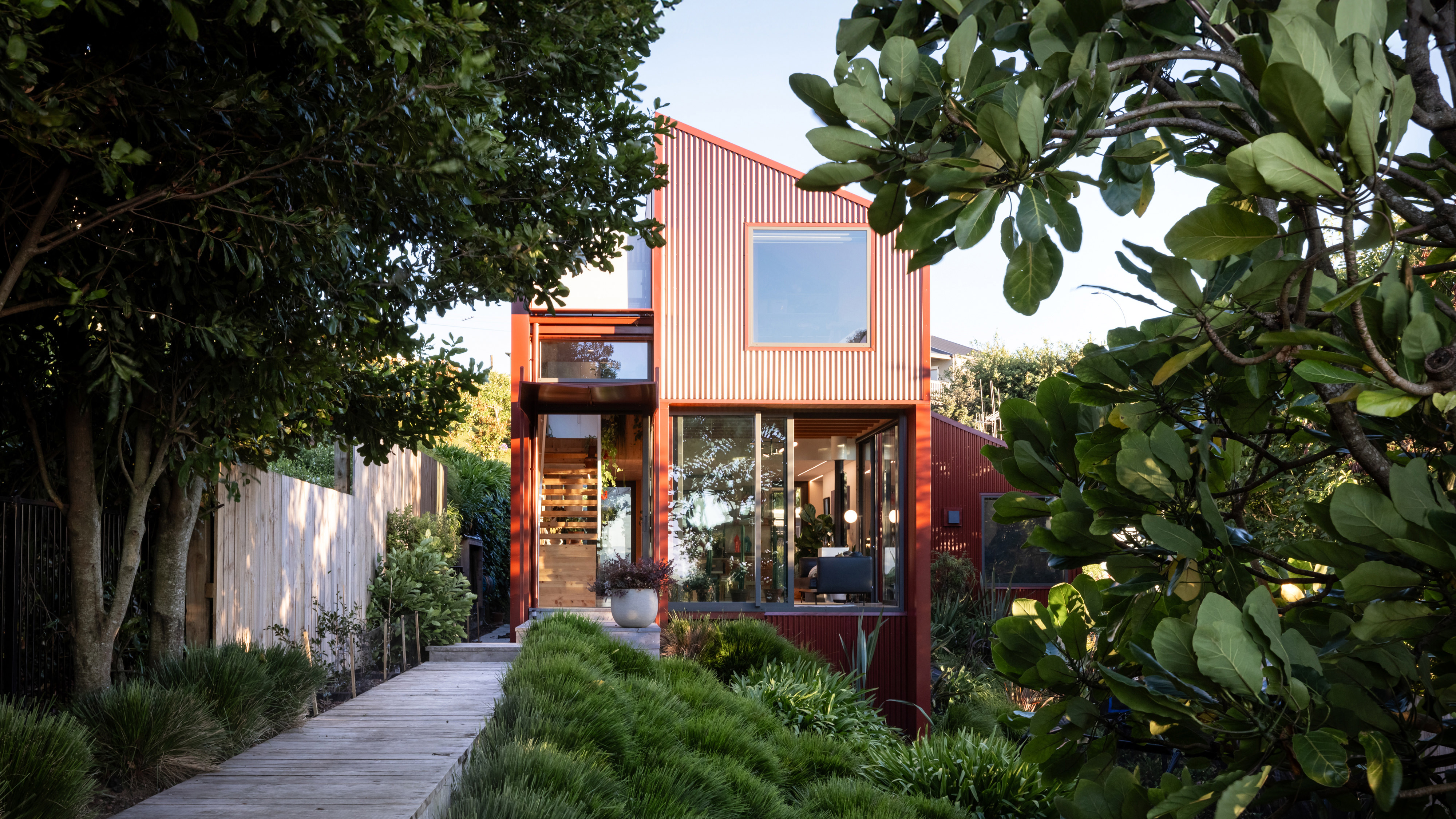 House on a Hill_North West Elevation_Rose Minnee Photography_10.jpg