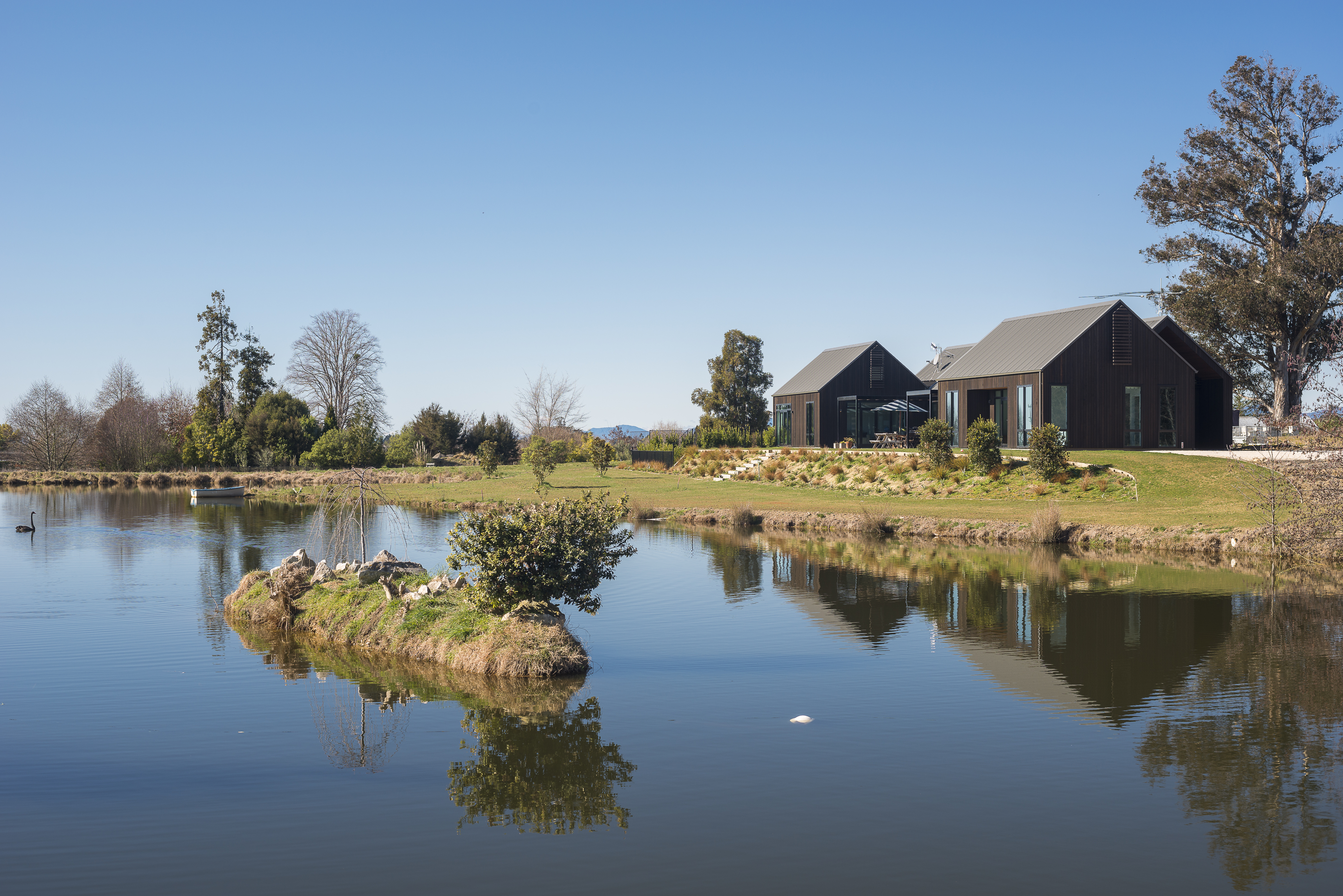 28.1 Holliday House_Exterior_1 of 6.jpg