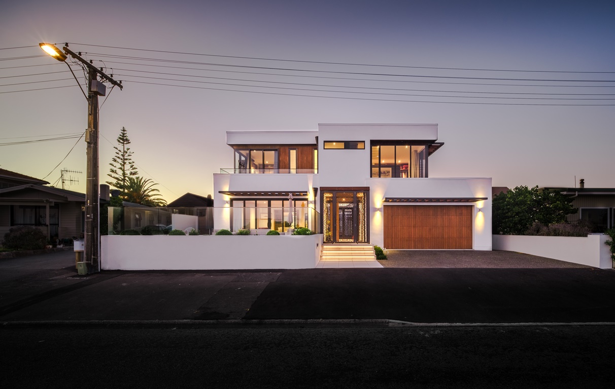 The Town House Front View
