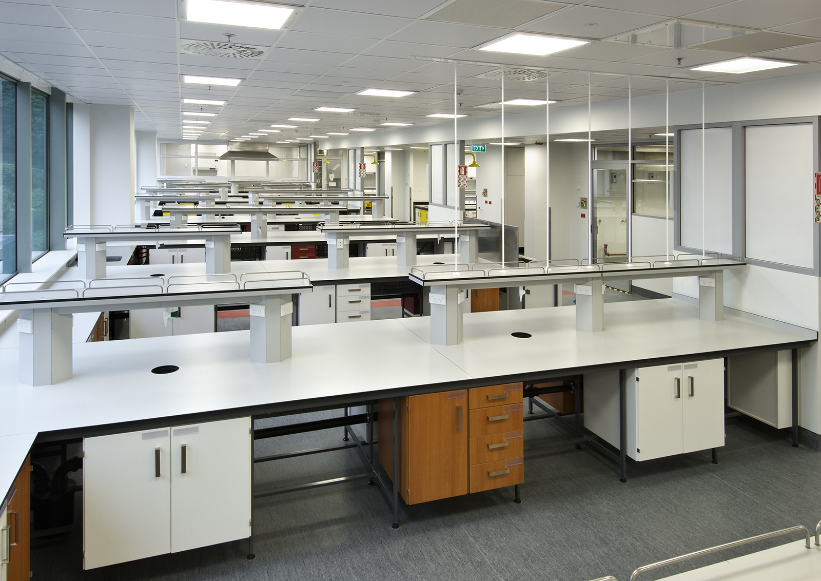 Victoria University of Wellington Alan MacDiarmid Laboratories