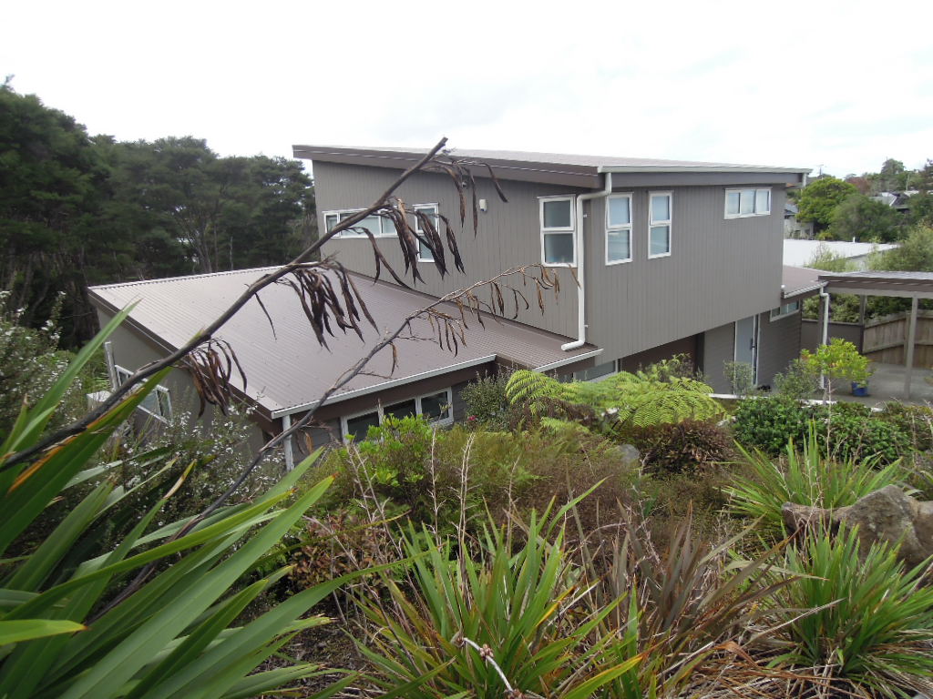 Lynda Slaney Architects Ltd